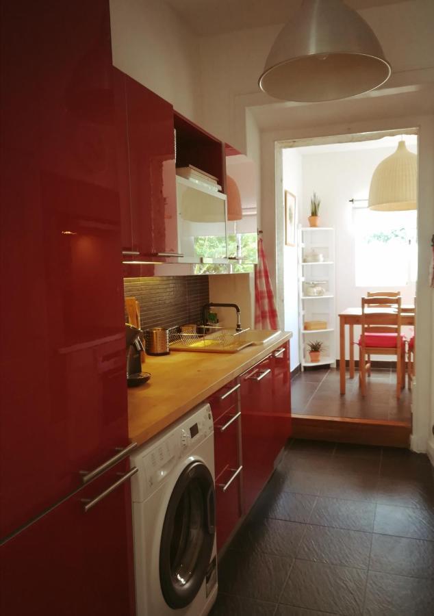 Lovely Apartment Near Belem Lisbon Exterior photo